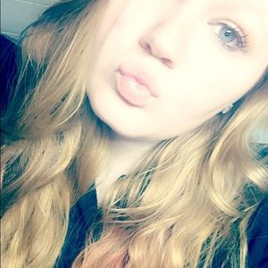 Meet your Posher, Rita